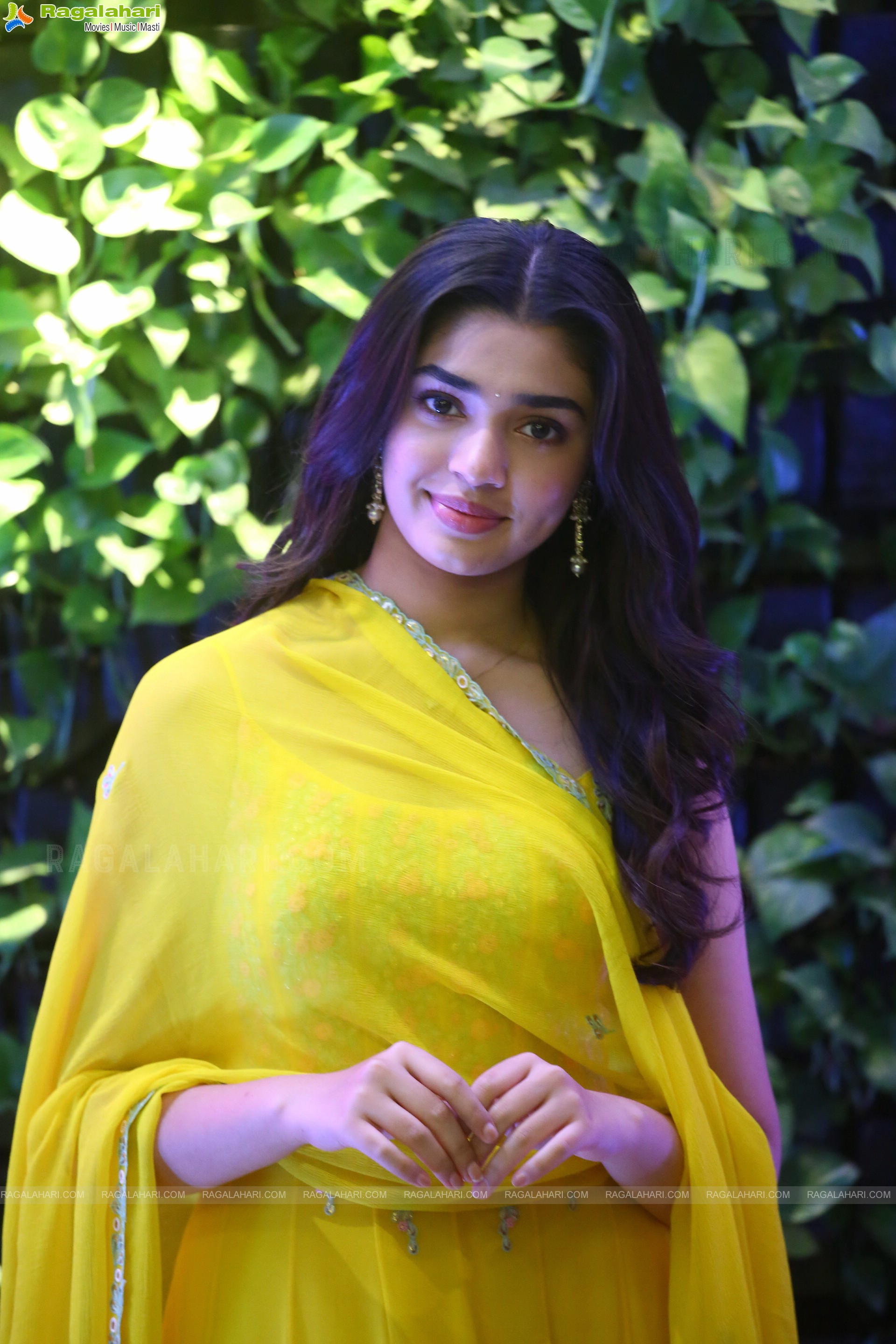 Krithi Shetty at Aa Ammayi Gurinchi Meeku Cheppali Movie Press Meet, HD Photo Gallery