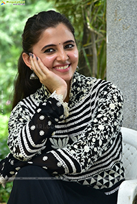 Preethi Asrani at Dongalunnaru Jaagratha Interview