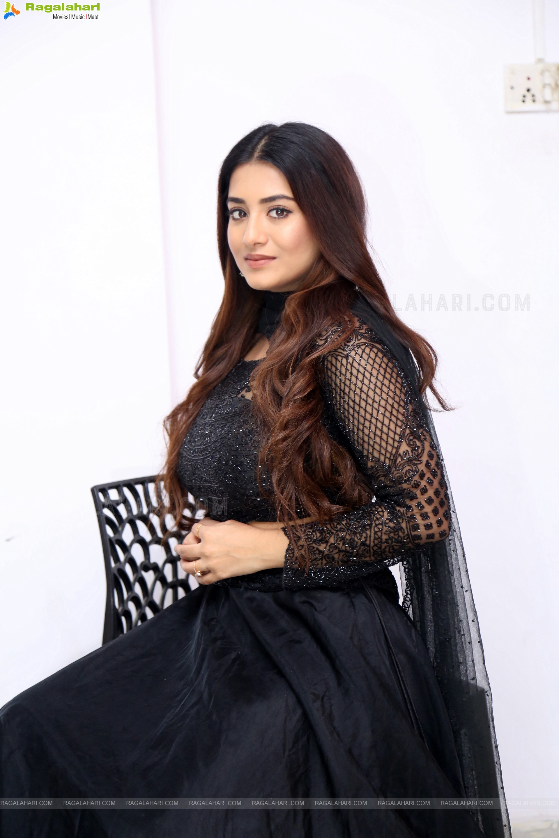 Rashi Singh at Hi Life Exhibition October 2022 Curtain Raiser, HD Photo Gallery