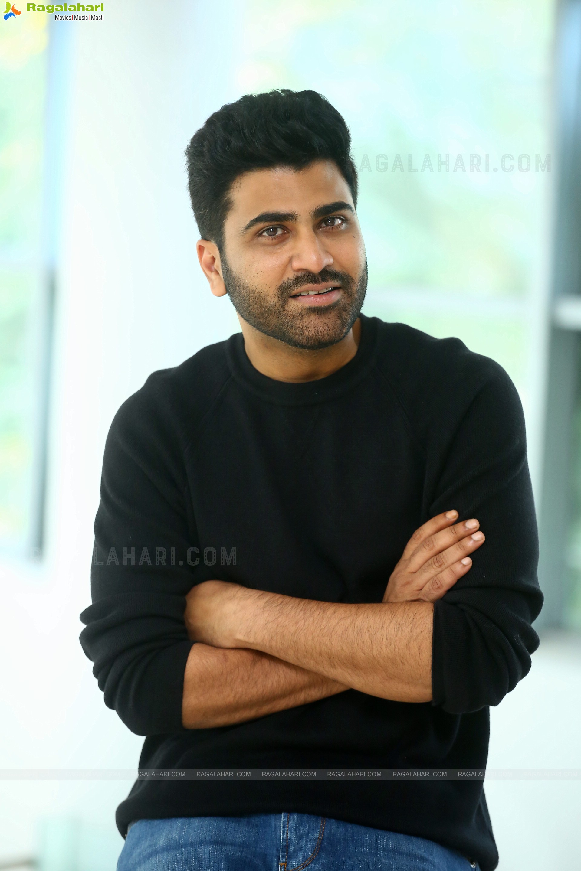 Sharwanand at Oke Oka Jeevitham Movie Interview, HD Photo Gallery