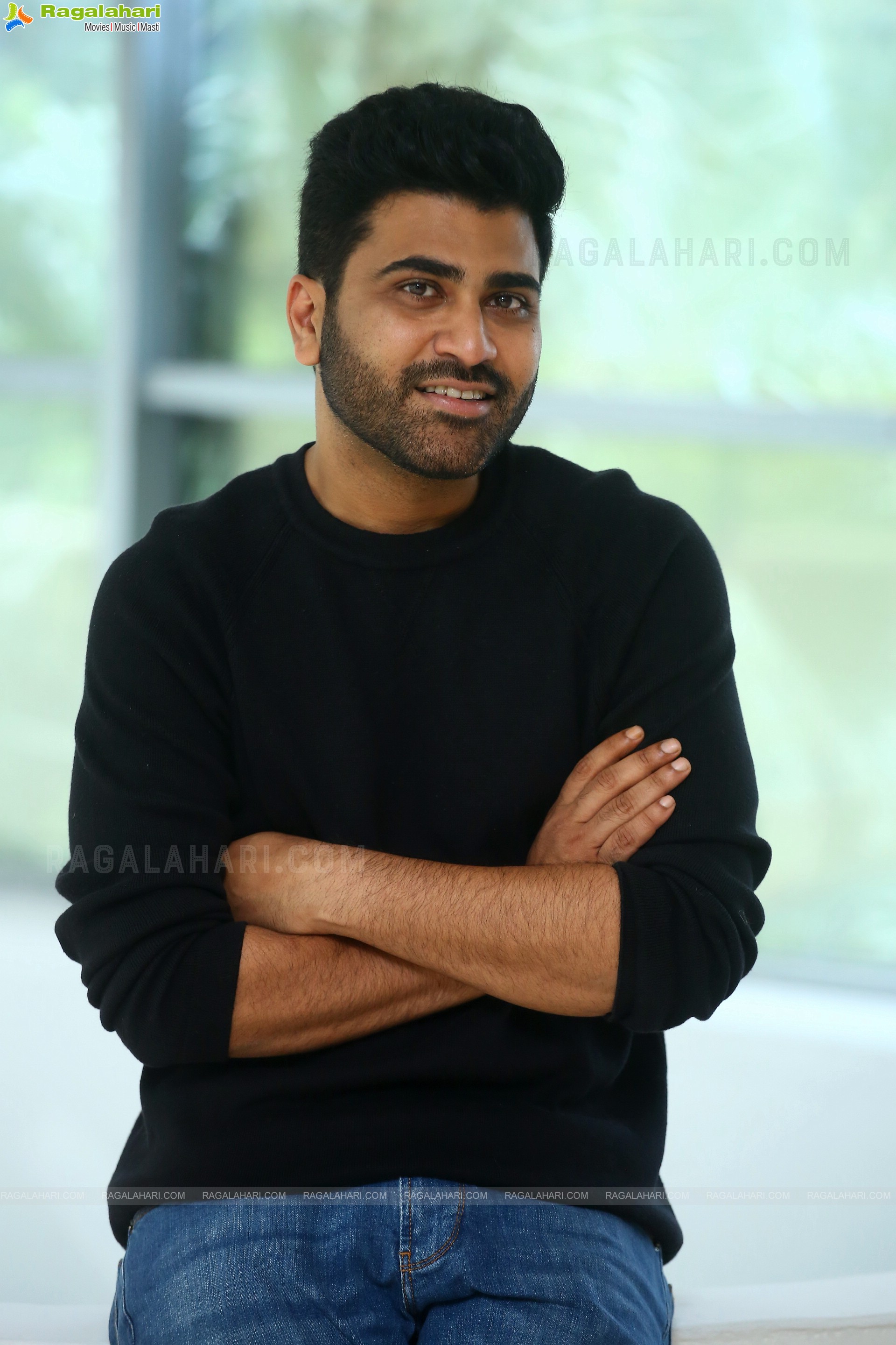 Sharwanand at Oke Oka Jeevitham Movie Interview, HD Photo Gallery