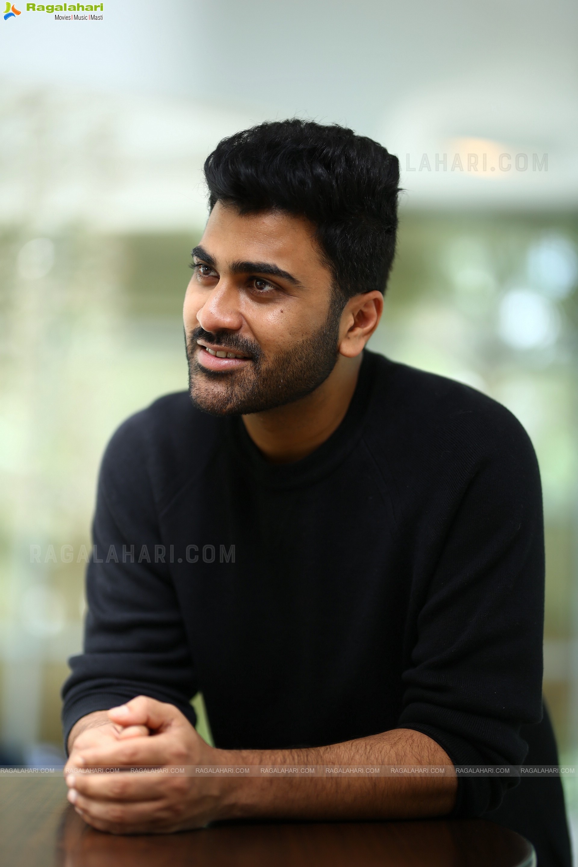 Sharwanand at Oke Oka Jeevitham Movie Interview, HD Photo Gallery