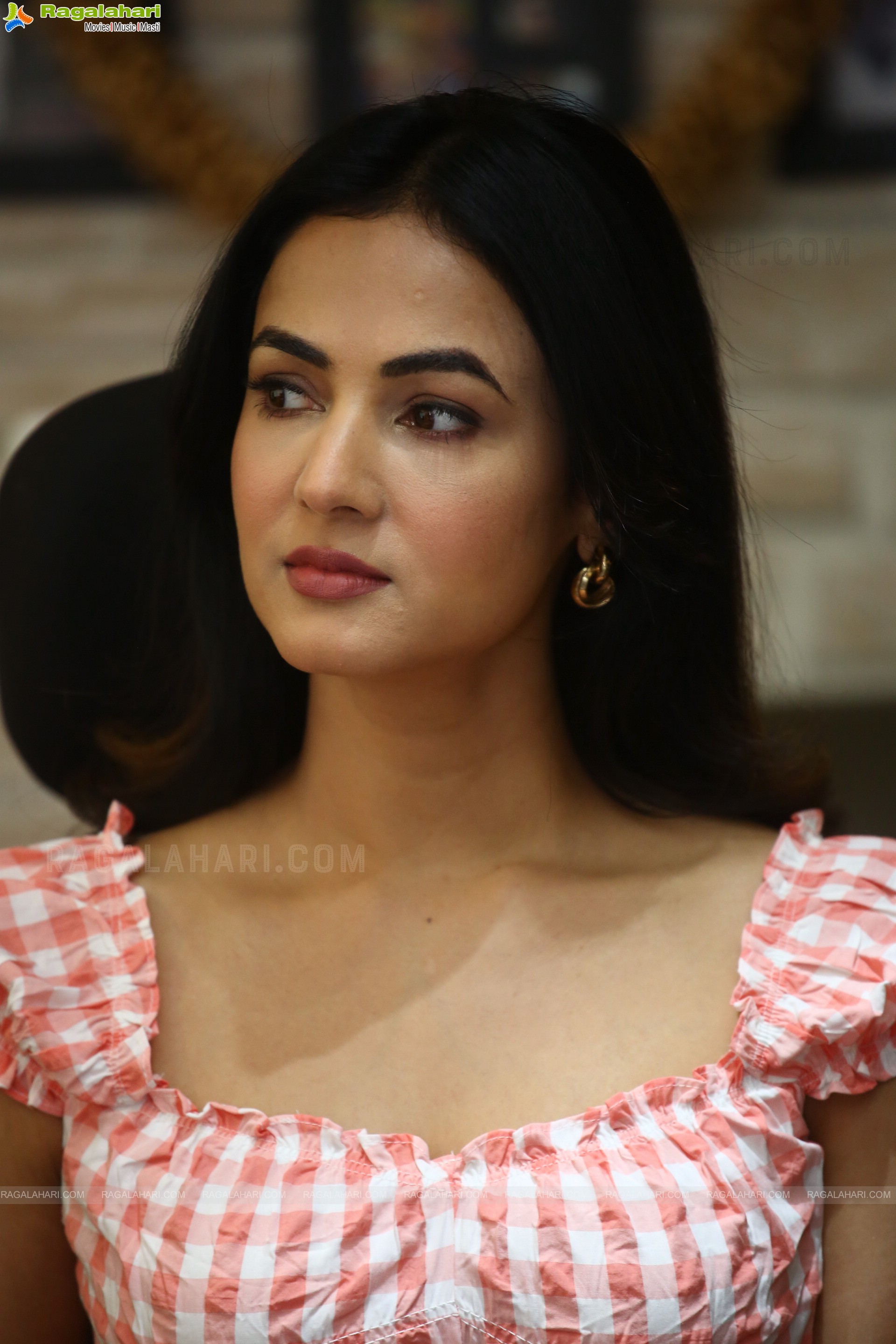 Sonal Chauhan at Ghost Movie Interview, HD Photo Gallery