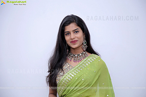 Srilekha Poses With Jewellery