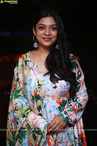 Varsha Bollamma at Swathi Muthyam Trailer Launch