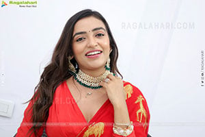 Aashi Roy at HI Life Exhibition Event, HD Gallery