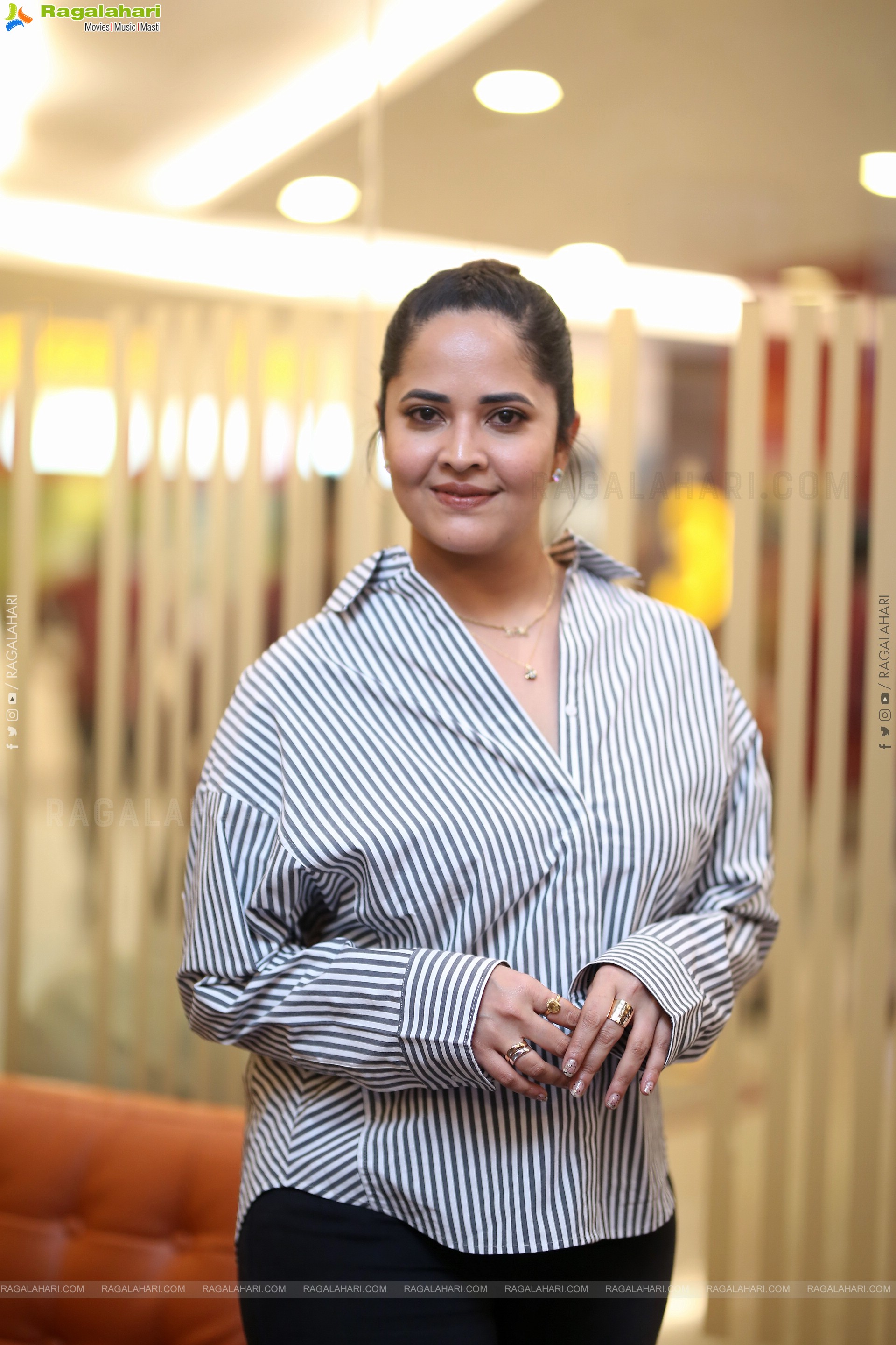 Anasuya at Peddha Kapu-1 Trailer Launch, HD Gallery