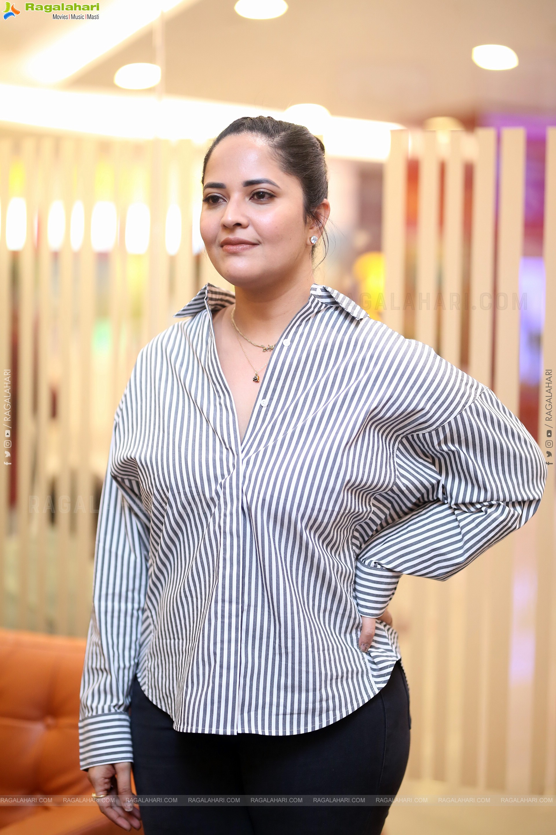 Anasuya at Peddha Kapu-1 Trailer Launch, HD Gallery