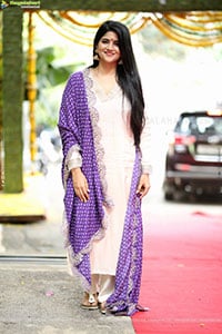 Megha Akash at Sahakutumbanam Movie Launch, HD Gallery