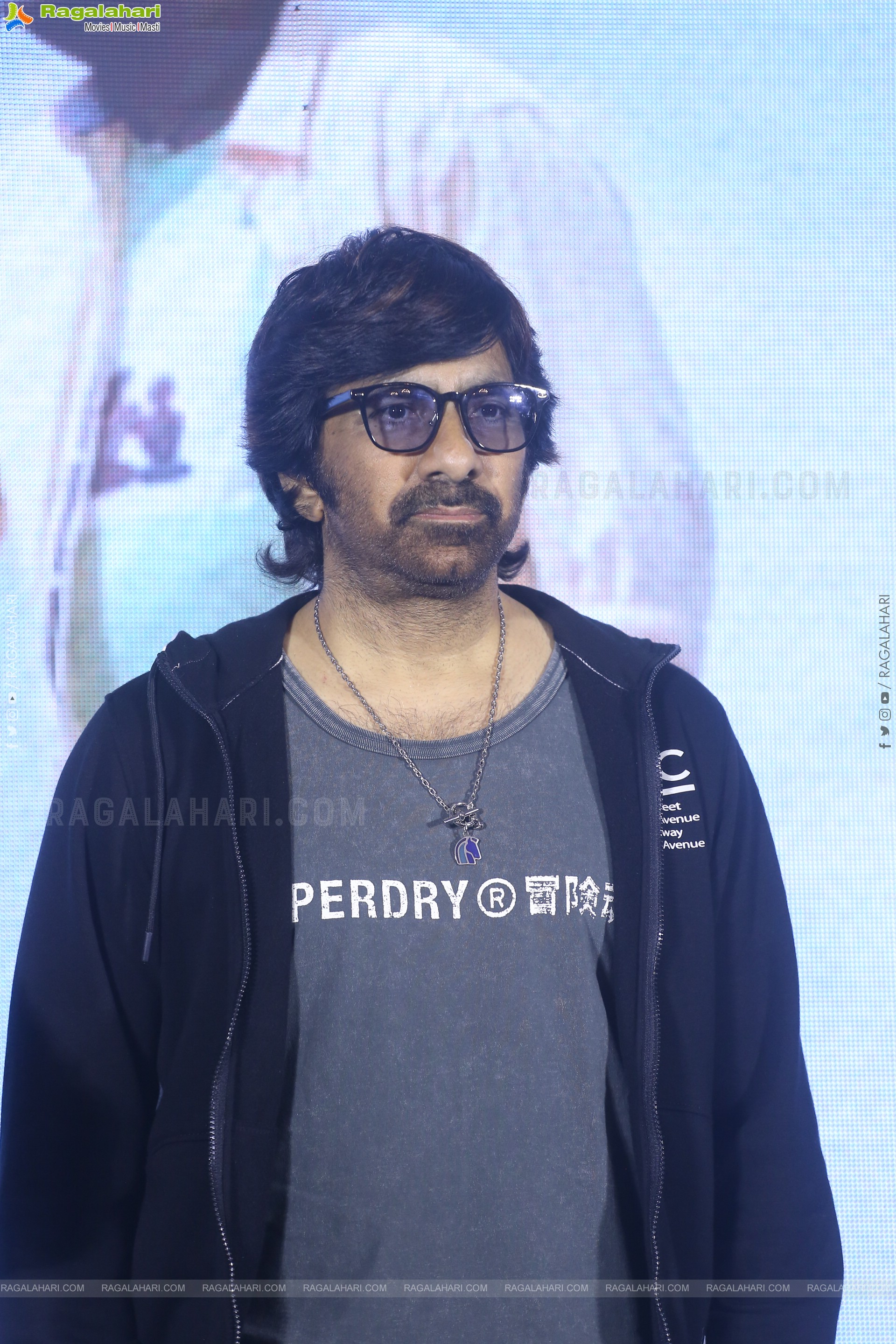 Ravi Teja at Changure Bangaru Raja Pre Release Event, HD Gallery