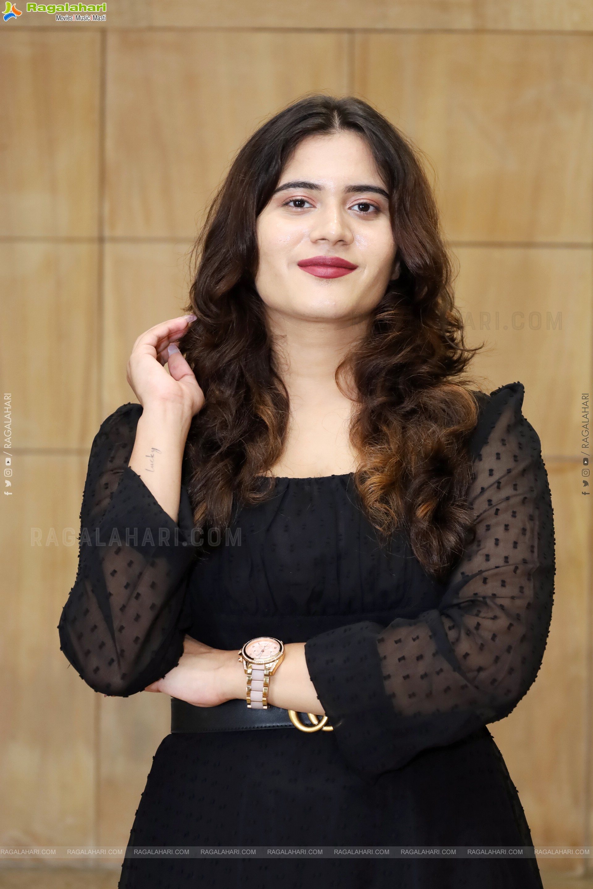 Tara Chowdary Latest HD Photo Gallery