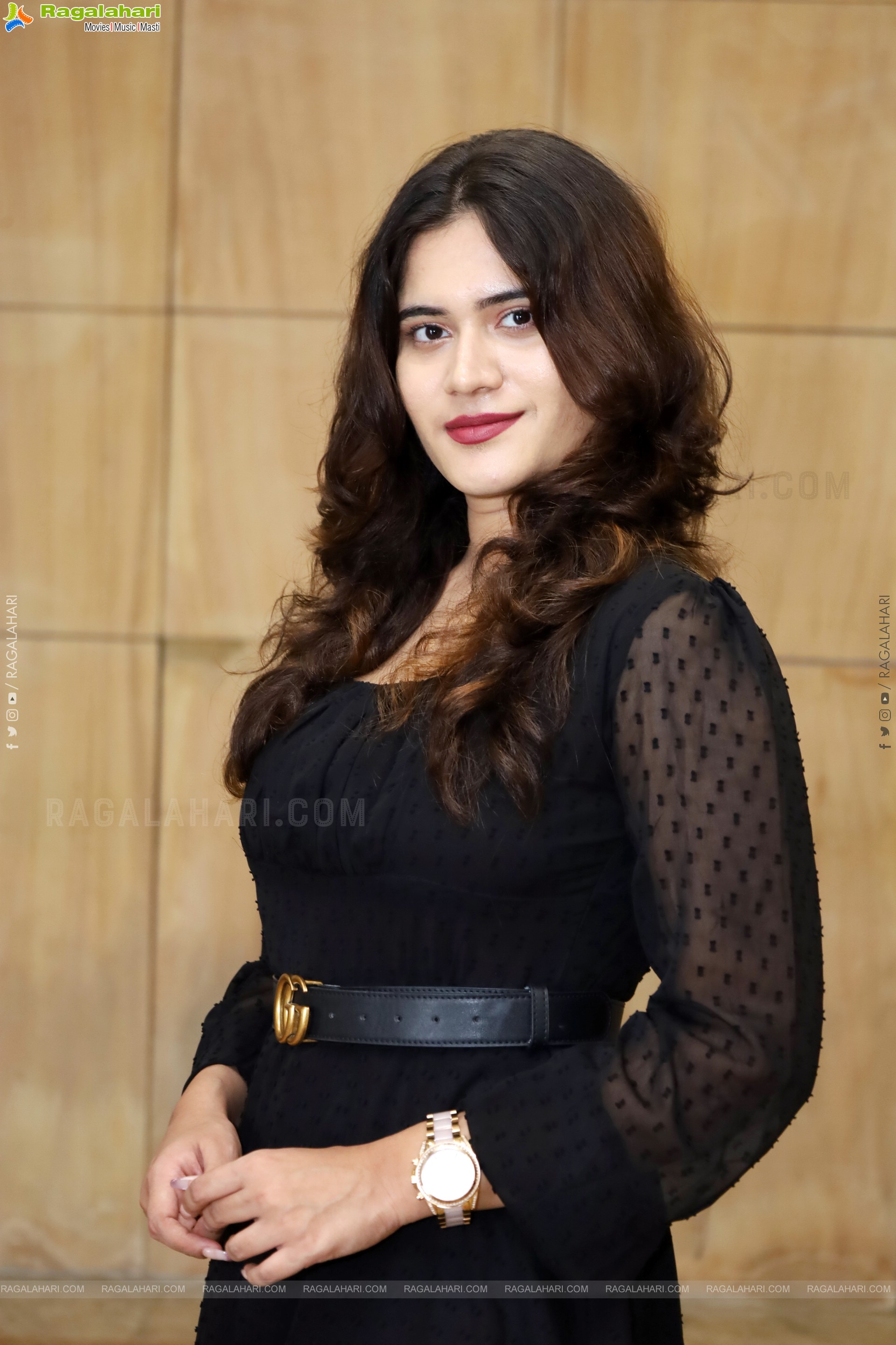 Tara Chowdary Latest HD Photo Gallery