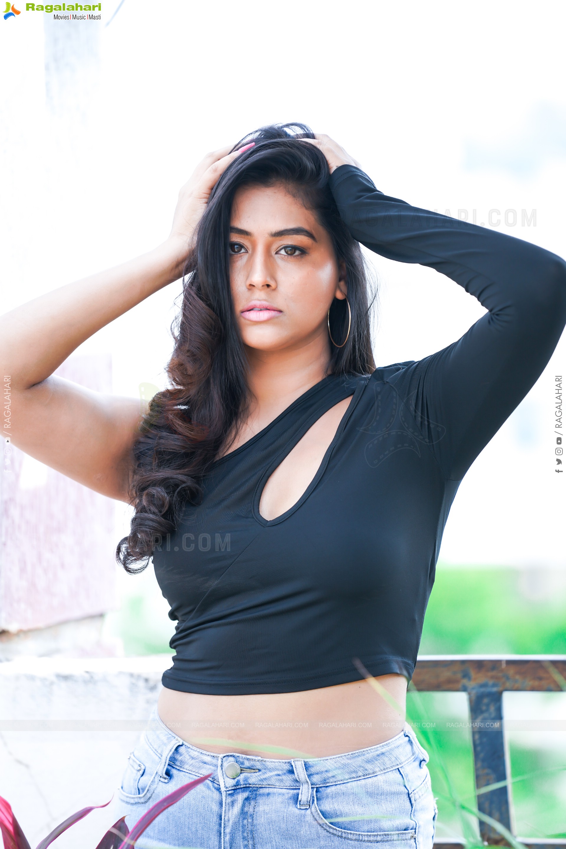 Kajal Tiwari Exclusive Photoshoot, HD Photo Gallery