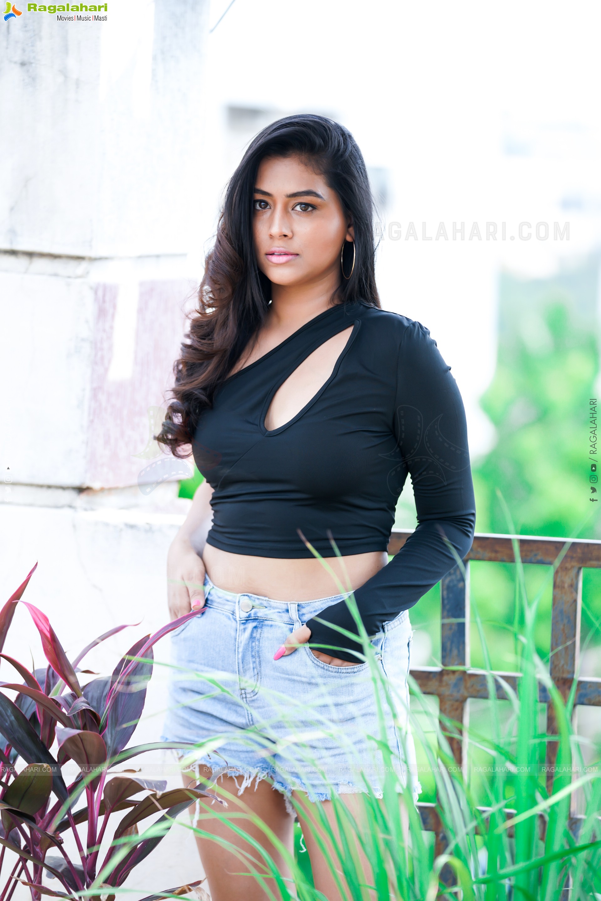 Kajal Tiwari Exclusive Photoshoot, HD Photo Gallery