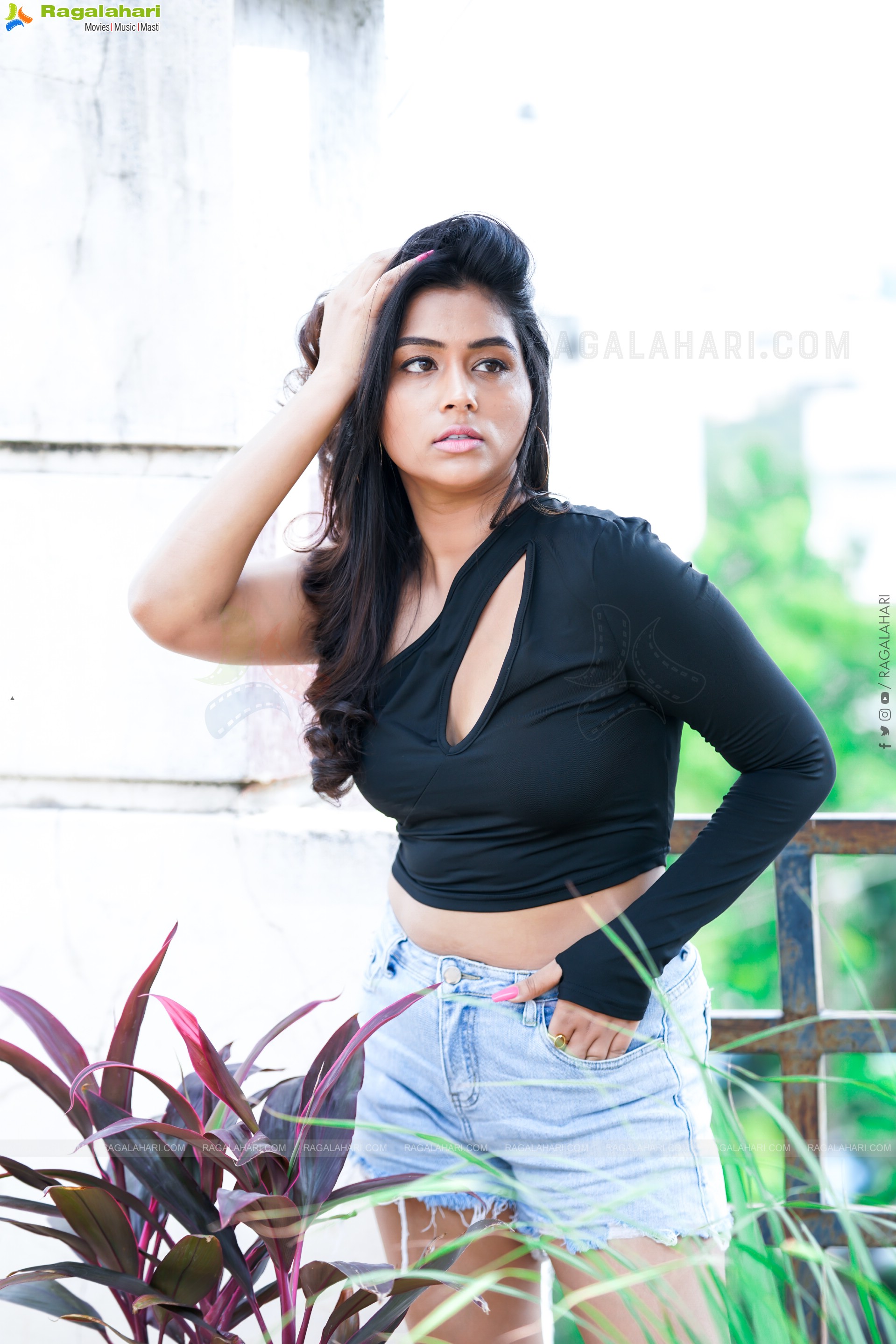 Kajal Tiwari Exclusive Photoshoot, HD Photo Gallery