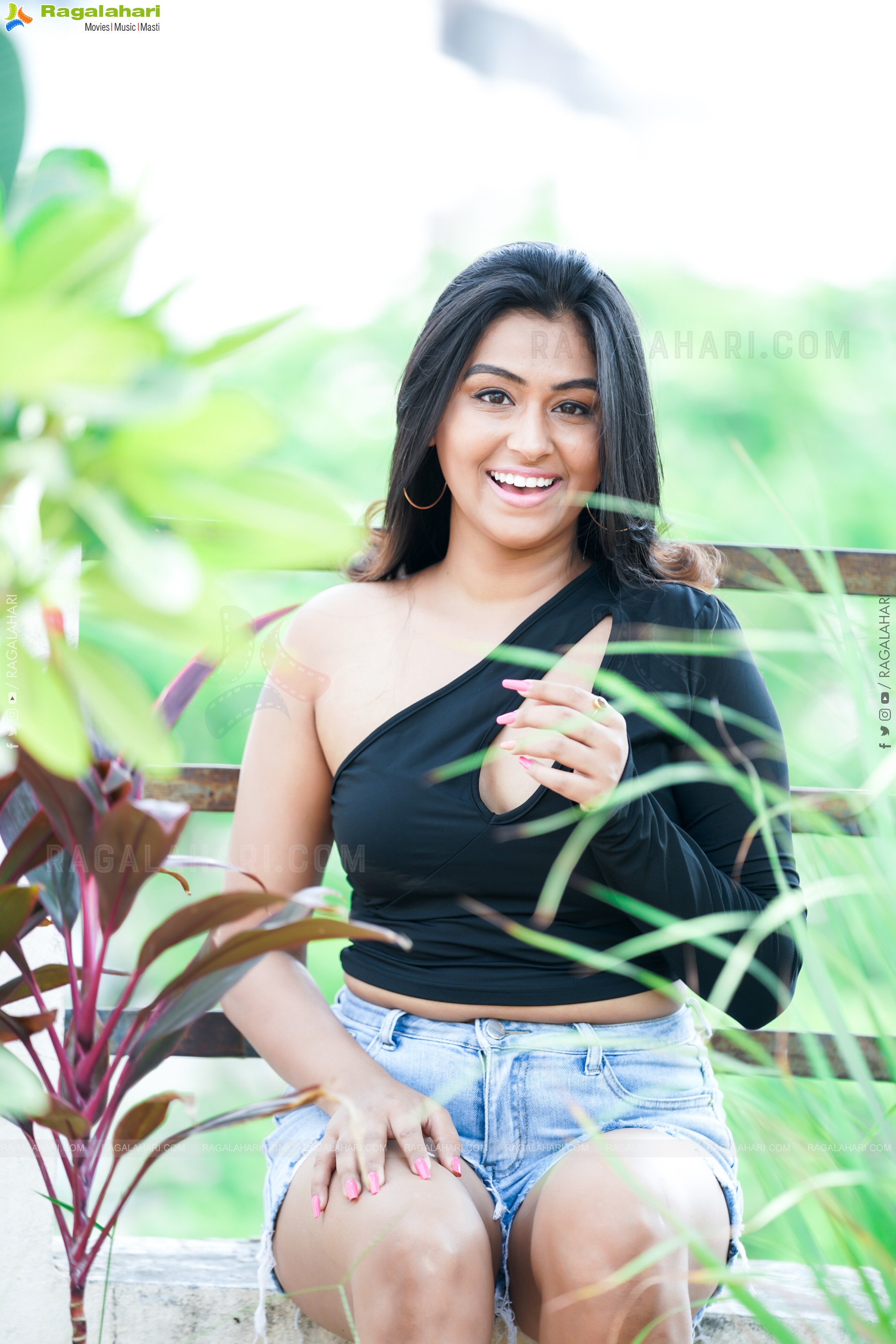 Kajal Tiwari Exclusive Photoshoot, HD Photo Gallery