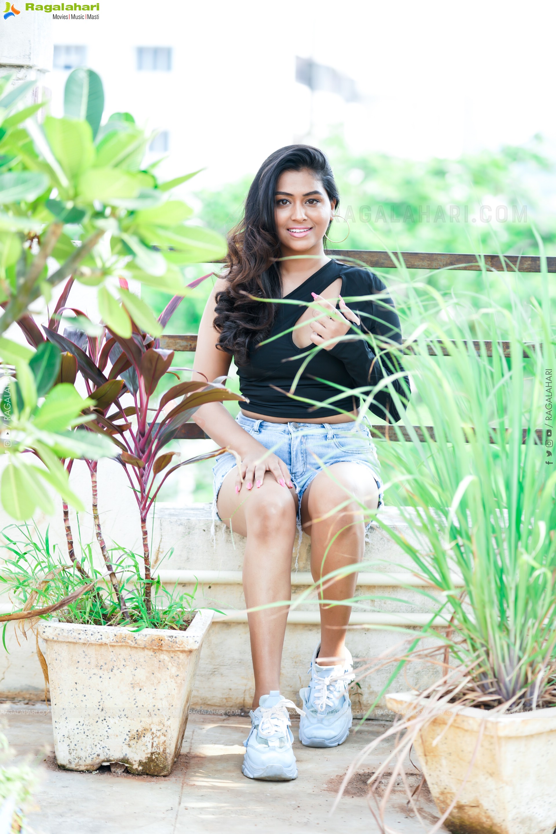 Kajal Tiwari Exclusive Photoshoot, HD Photo Gallery