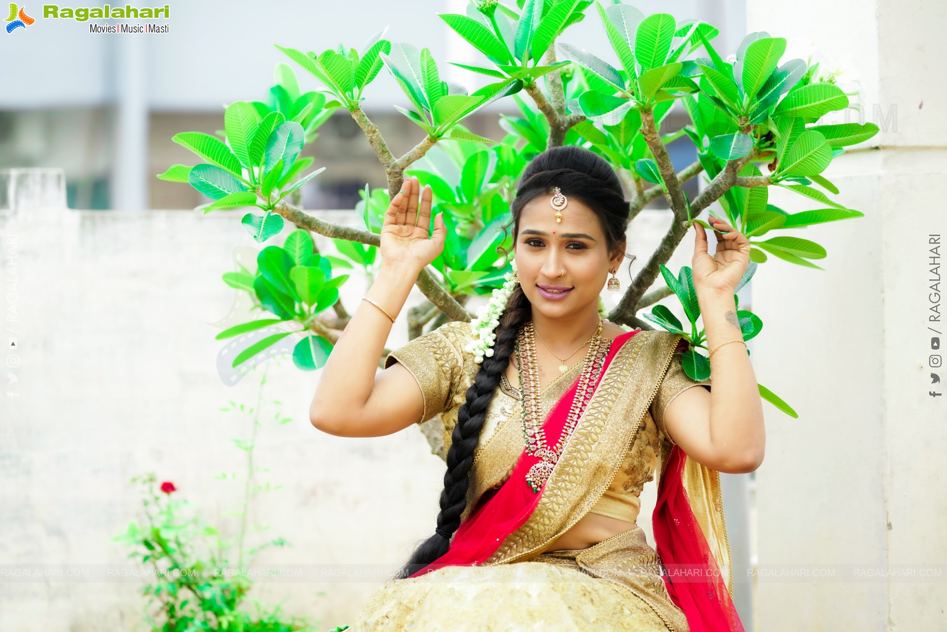 Shaheen Shaik in Traditional Half Saree, Exclusive Photoshoot