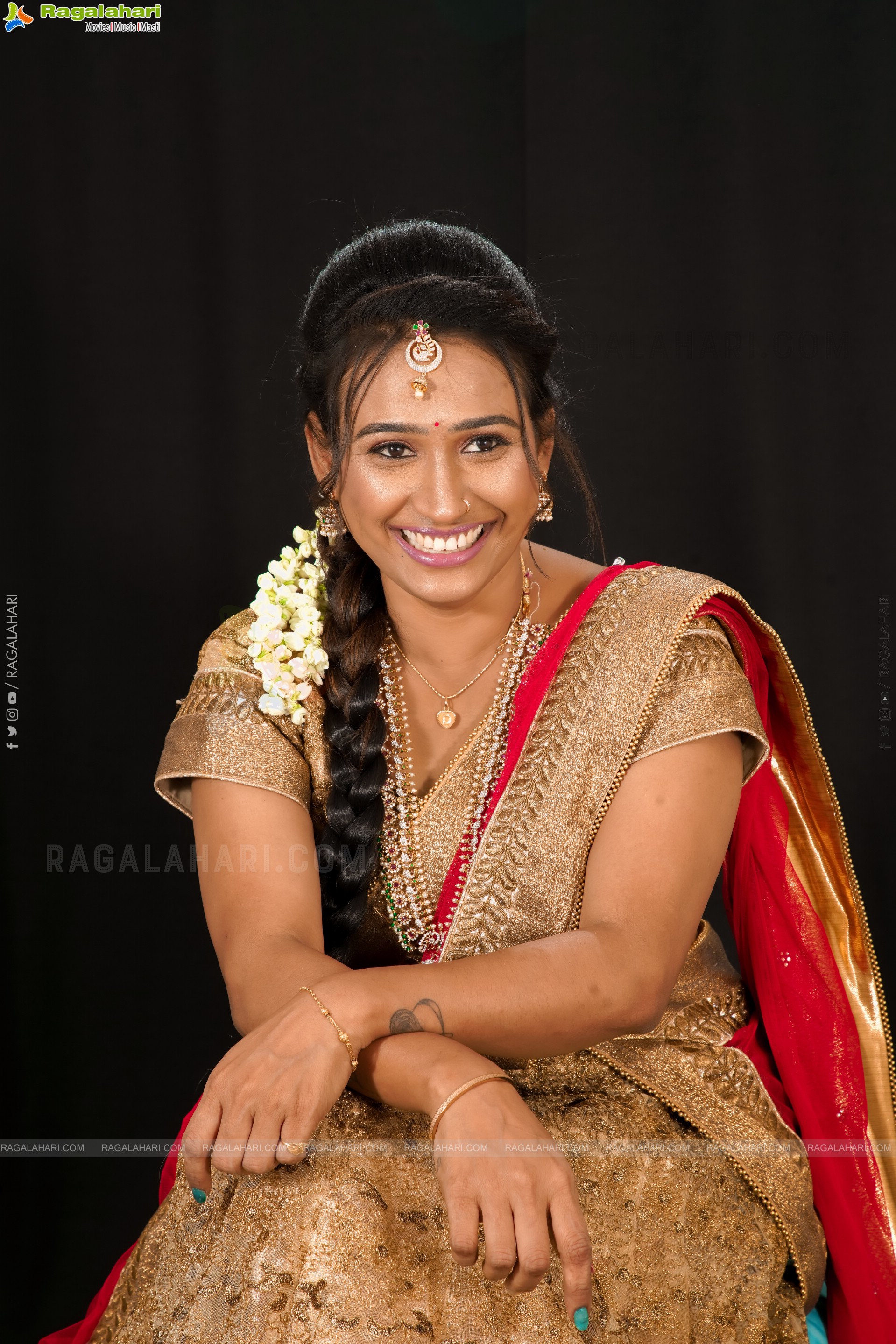 Shaheen Shaik in Traditional Half Saree, Exclusive Photoshoot