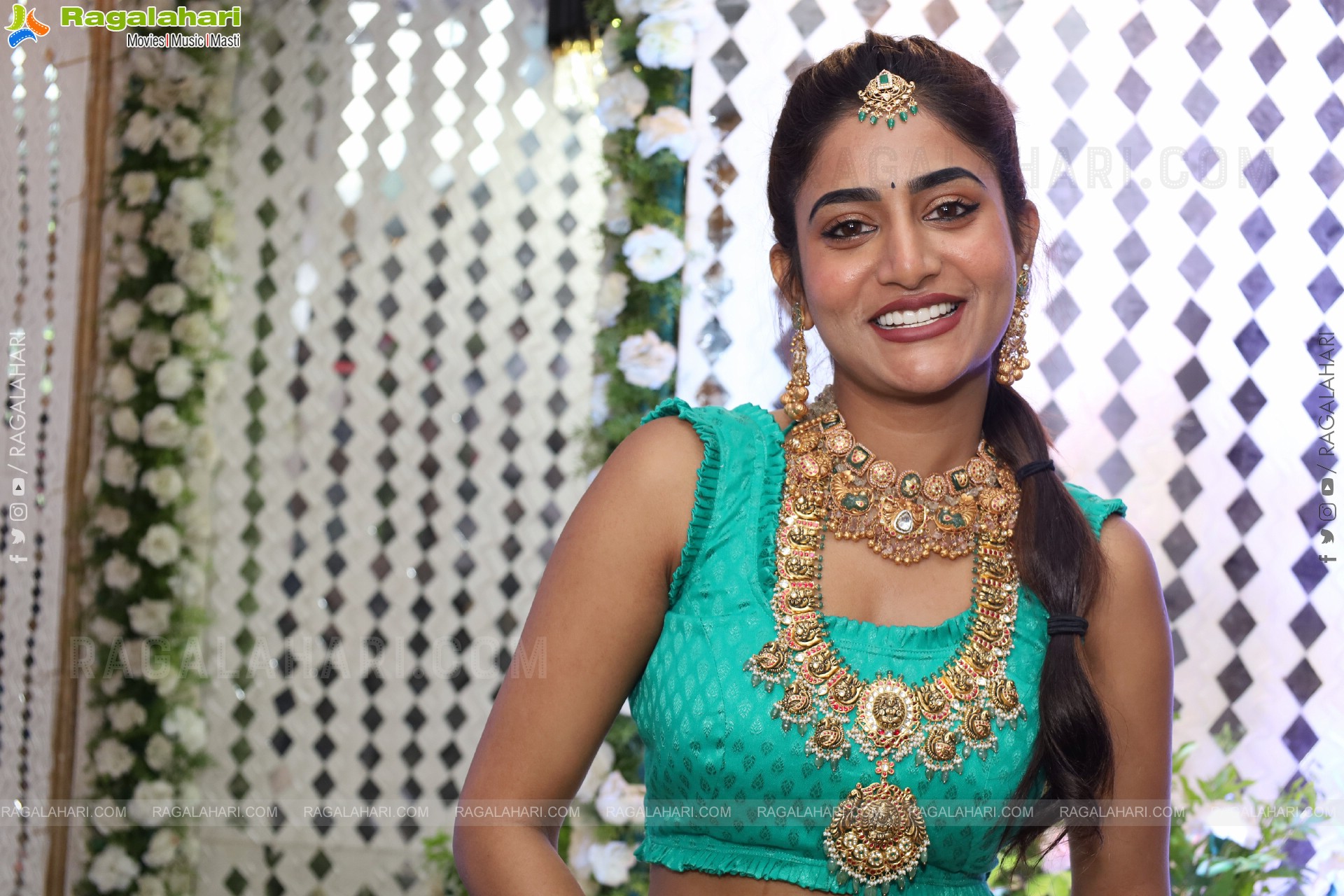 Nayani Pavani at Hi Life Jewels Launch Event, HD Gallery