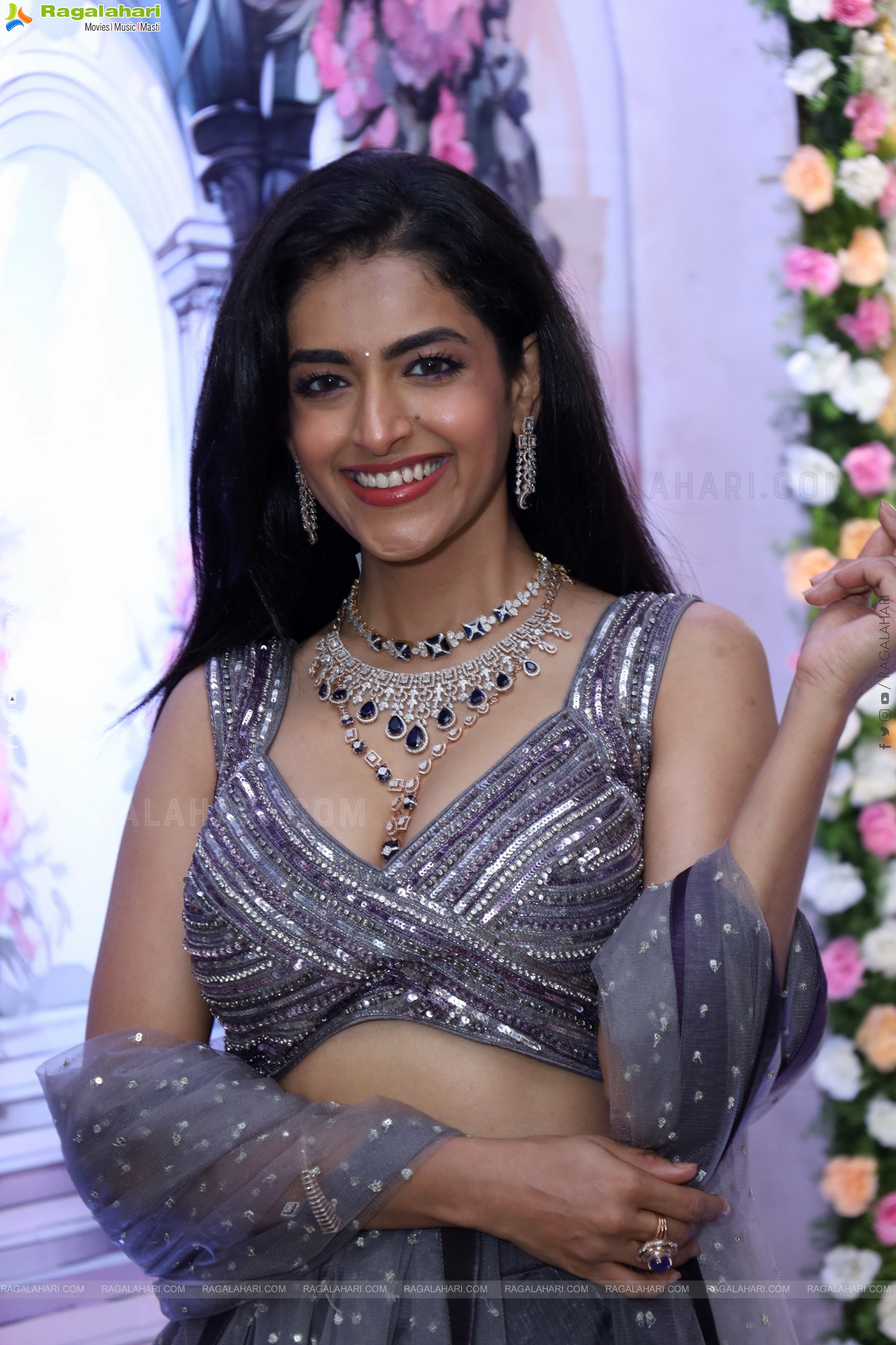 Prachi Thaker Latest Photohoot Stills, HD Gallery