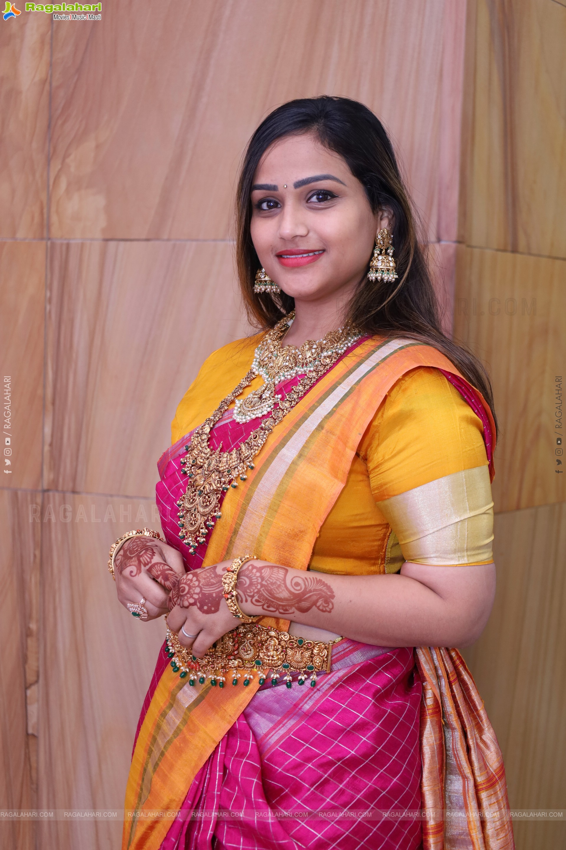 Pragna Reddy Latest Stills, HD Gallery