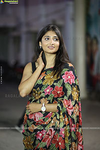 Priya Vadlamani at Veeranjaneyulu Vihara Yatra Success Meet