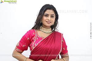 Siri Papa Latest Photoshoot Stills, HD Gallery