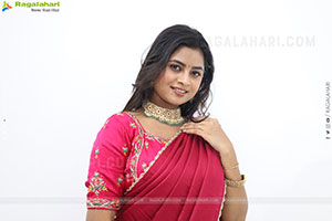 Siri Papa Latest Photoshoot Stills, HD Gallery