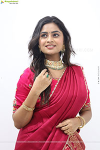 Siri Papa Latest Photoshoot Stills, HD Gallery