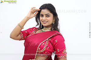 Siri Papa Latest Photoshoot Stills, HD Gallery