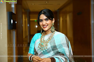 Sravanthi Chokarapu at Hi Life Jewels Event, HD Gallery