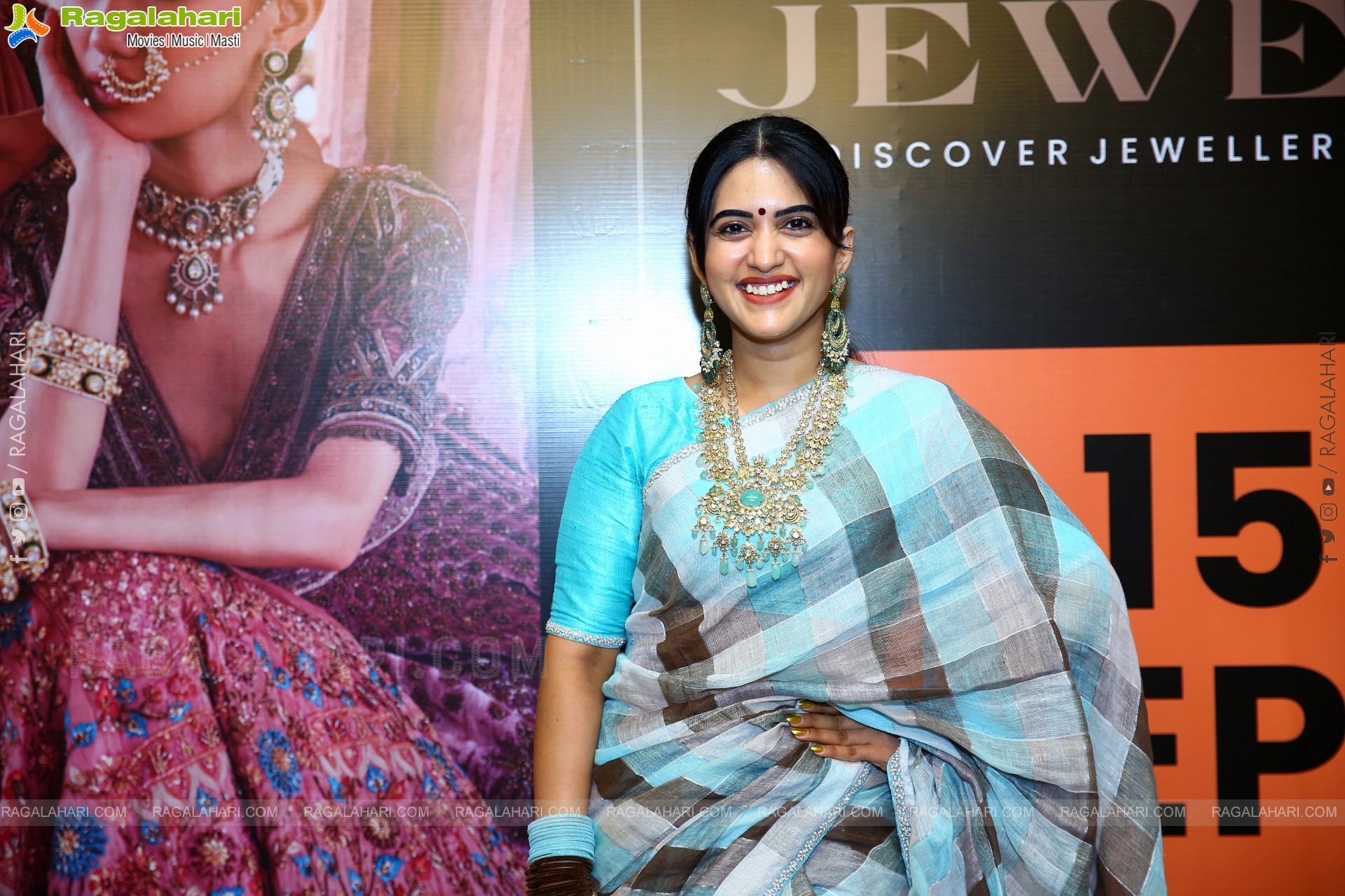 Sravanthi Chokarapu at Hi Life Jewels Event, HD Gallery