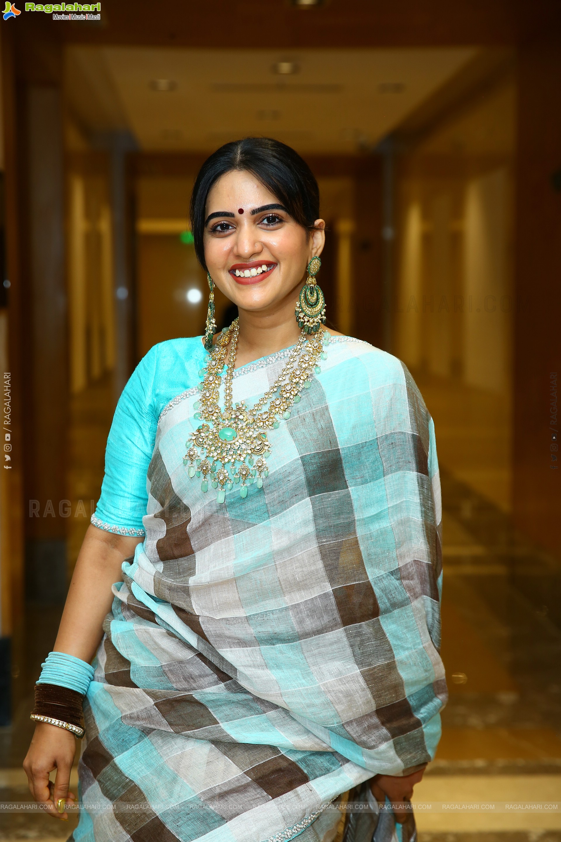 Sravanthi Chokarapu at Hi Life Jewels Event, HD Gallery