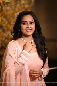 Heroine Sri Divya at Sathyam Sundaram Pre Release Event