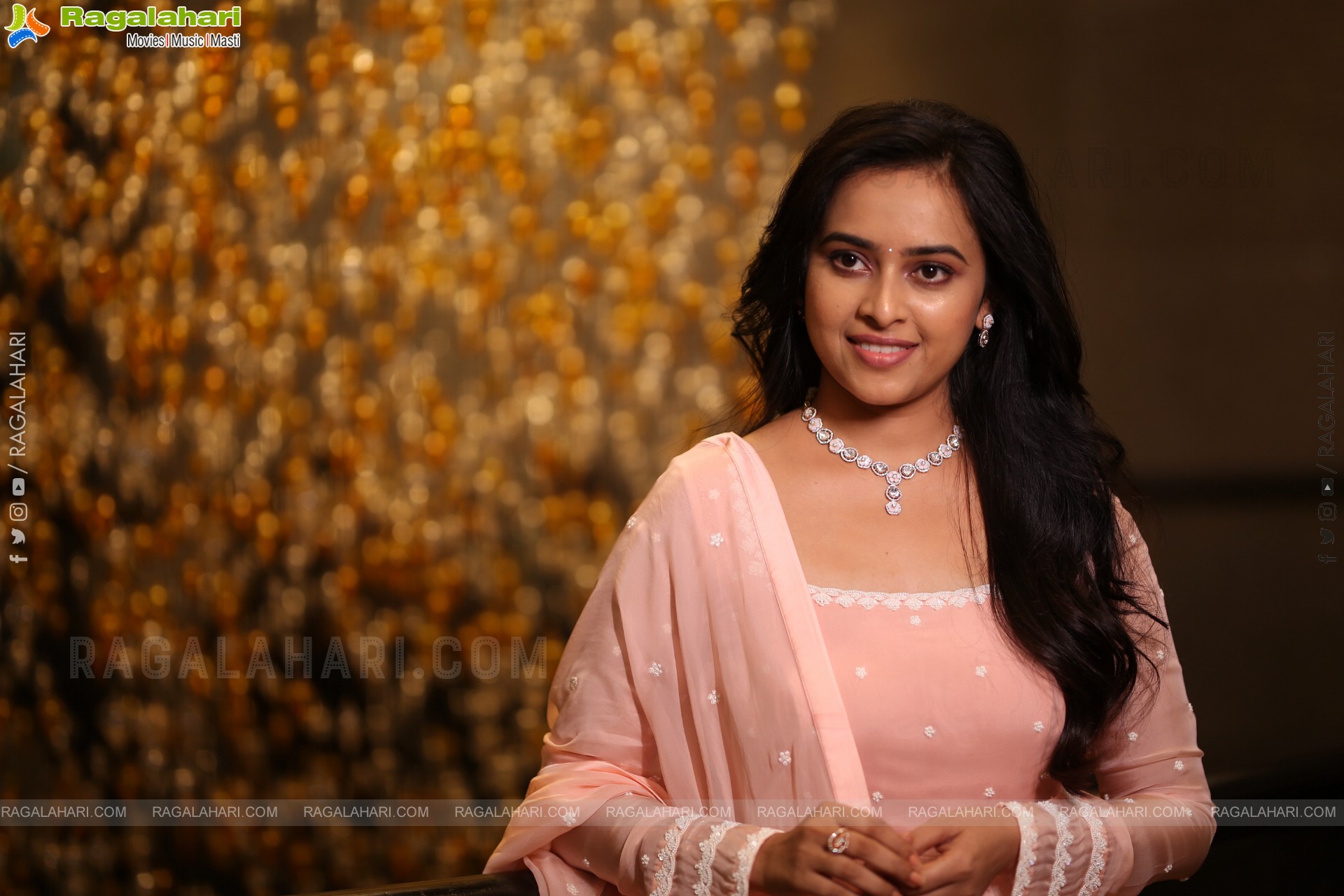 Heroine Sri Divya at Sathyam Sundaram Pre Release Event, HD Gallery