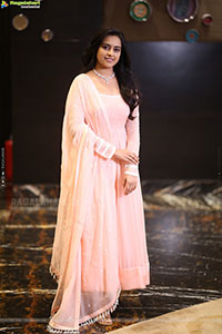 Heroine Sri Divya at Sathyam Sundaram Pre Release Event