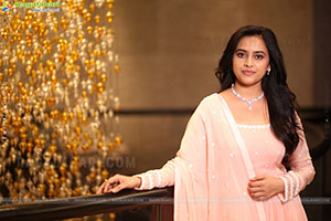 Heroine Sri Divya at Sathyam Sundaram Pre Release Event