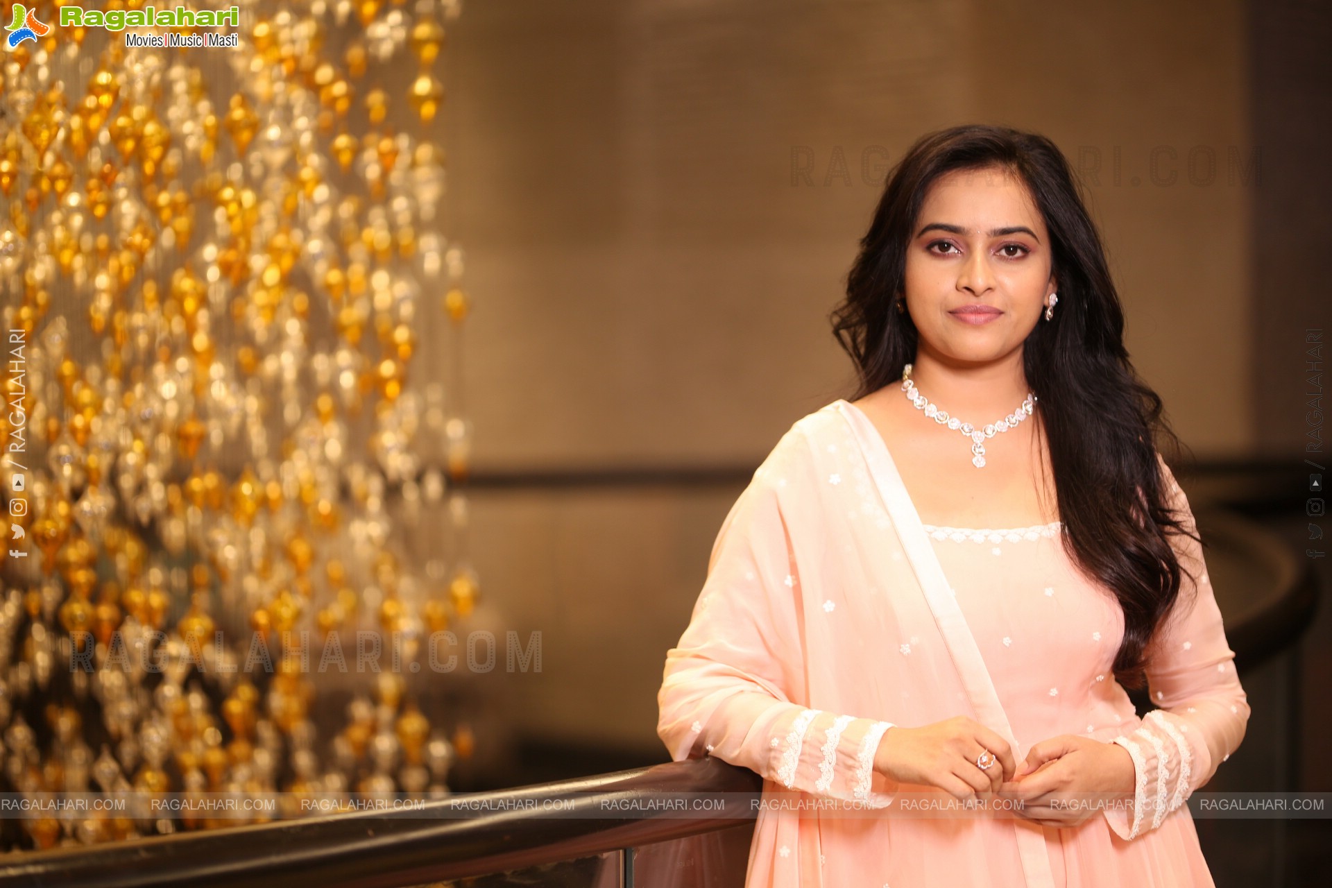 Heroine Sri Divya at Sathyam Sundaram Pre Release Event, HD Gallery