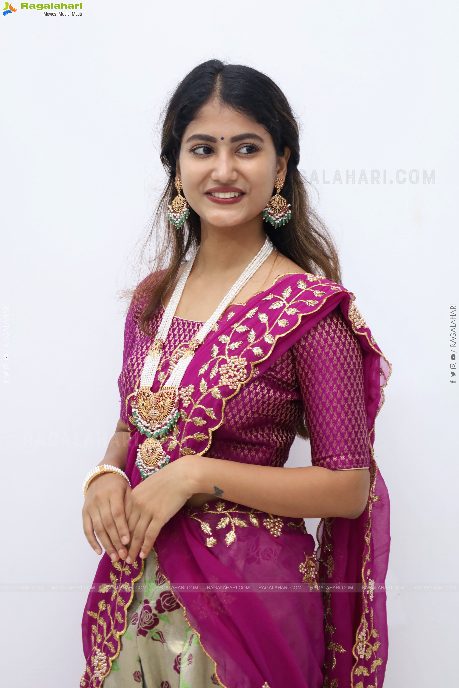 Srivani Naidu Latest Stills, HD Gallery