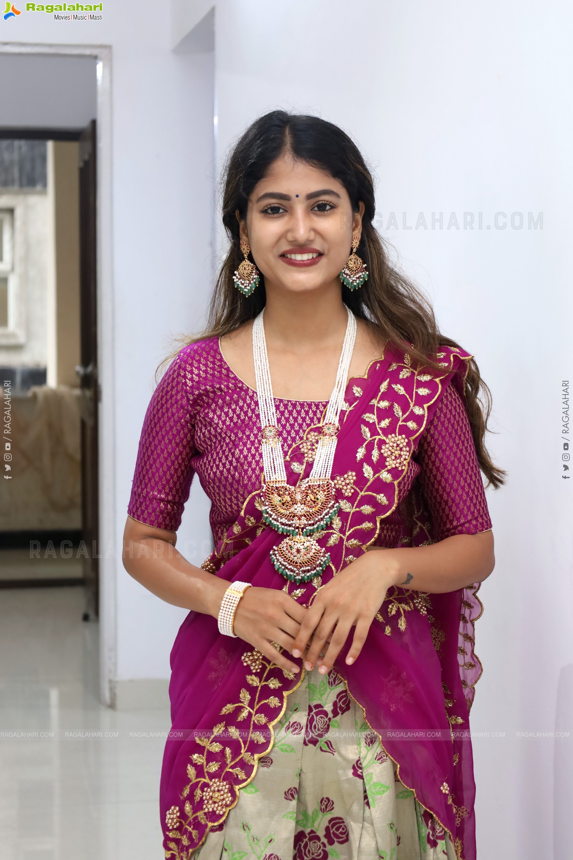 Srivani Naidu Latest Stills, HD Gallery