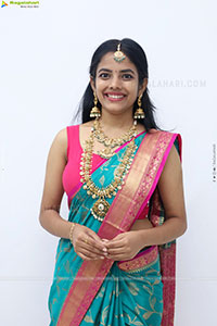 Sumahitha Latest Stills, HD Photo Gallery