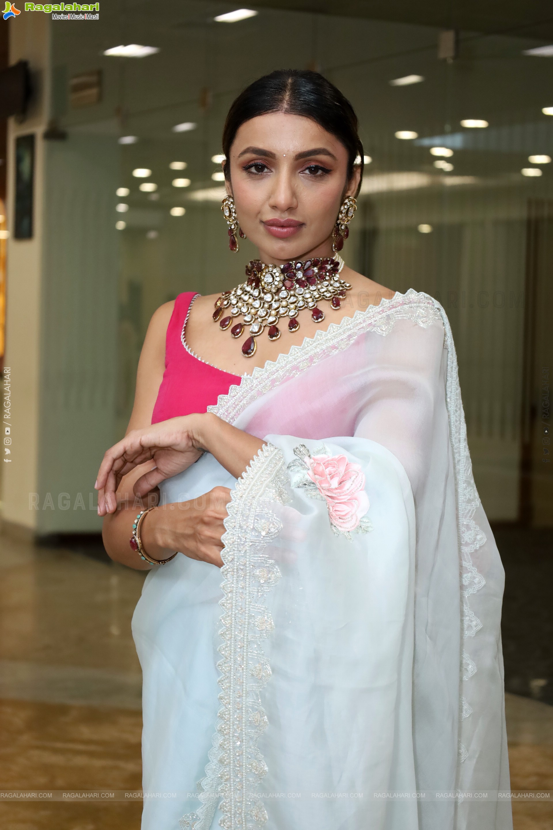 Tejaswi Madivada at Hi Life Jewels Launch Event, HD Gallery