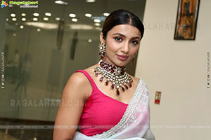 Tejaswi Madivada at Hi Life Jewels Launch Event, HD Gallery