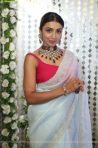 Tejaswi Madivada at Hi Life Jewels Launch Event, HD Gallery