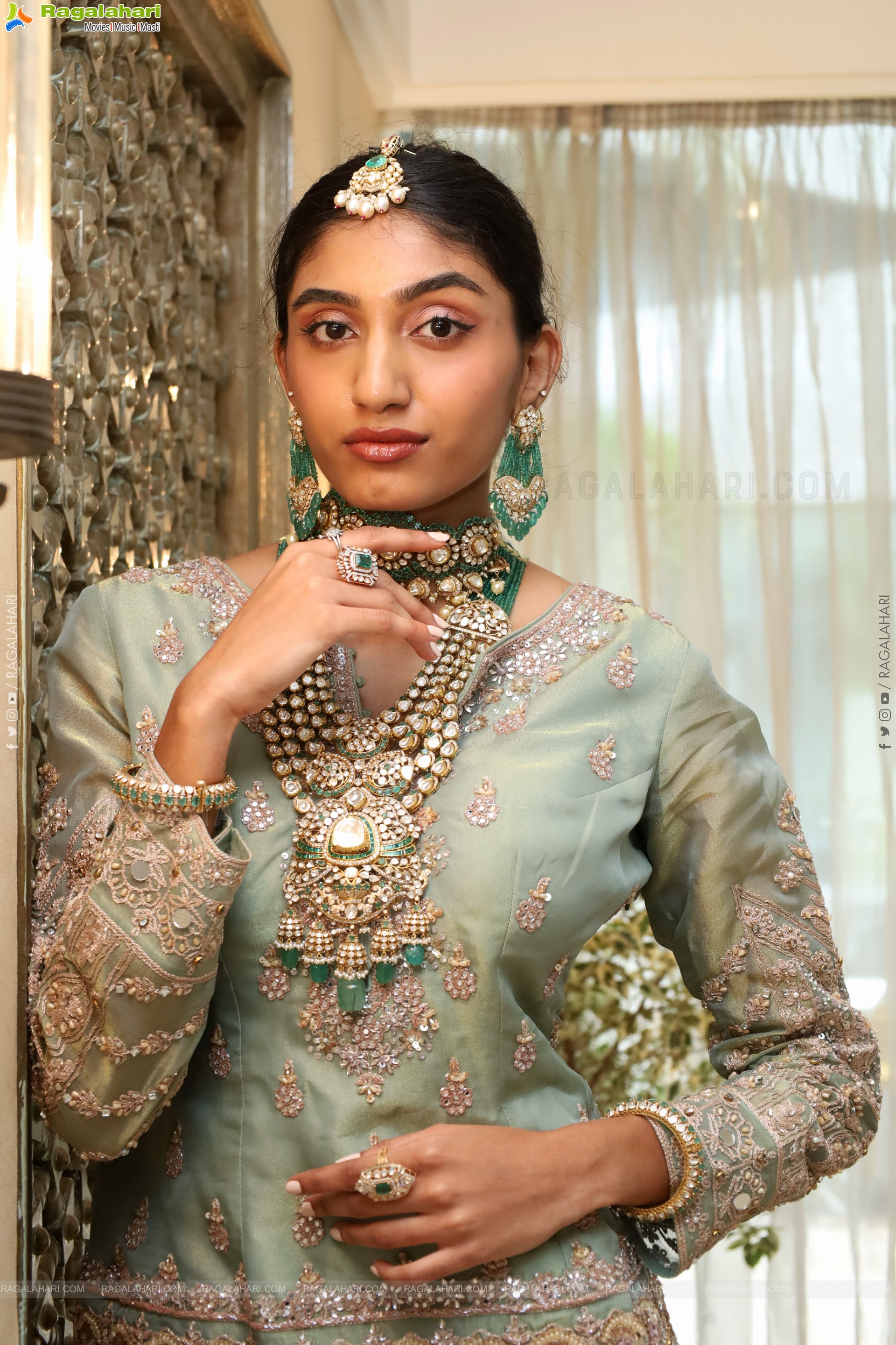 Aashrita Hotri Poses with Designer Jewellery, HD Gallery