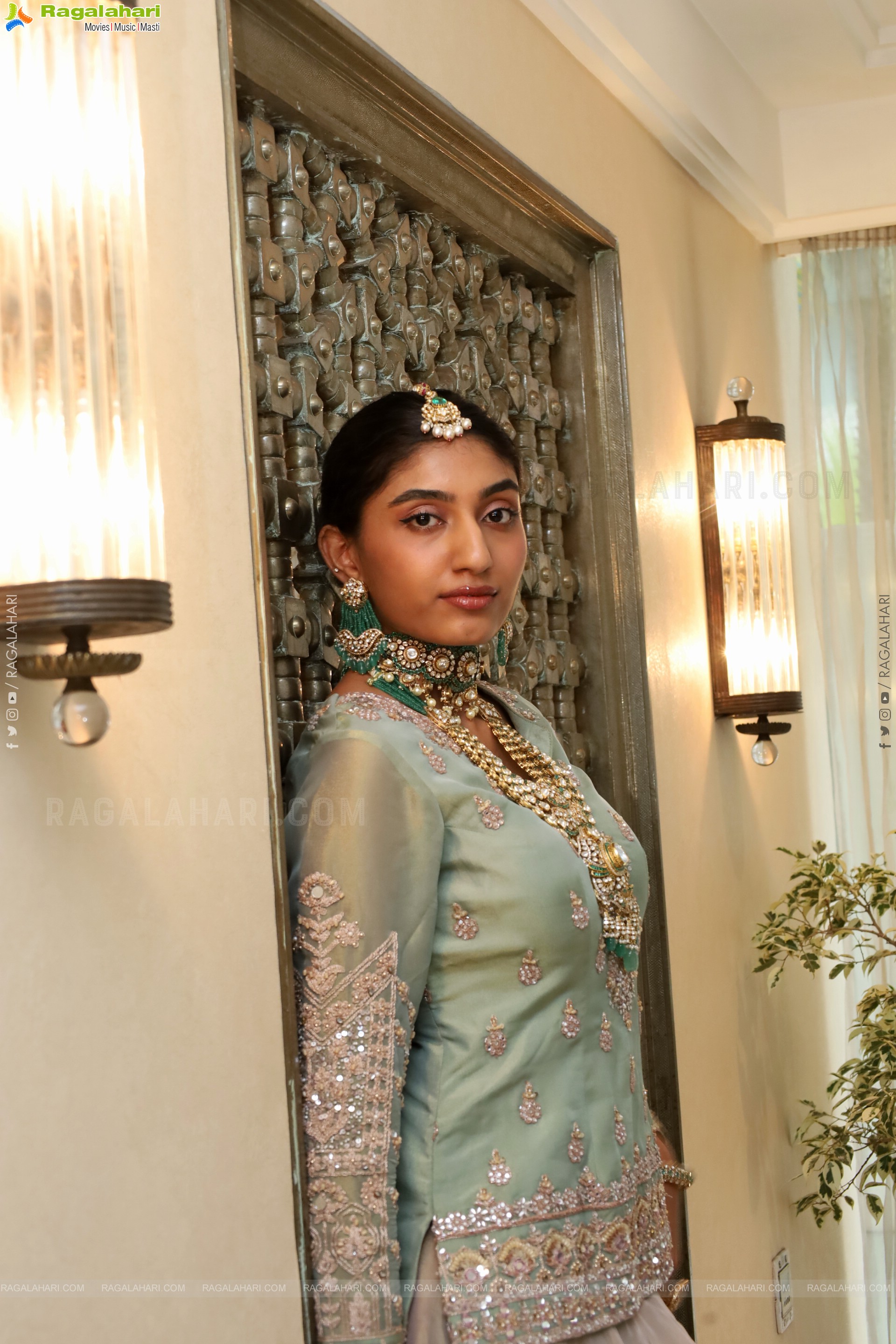 Aashrita Hotri Poses with Designer Jewellery, HD Gallery