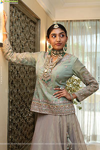 Aashrita Hotri Poses with Designer Jewellery, HD Gallery