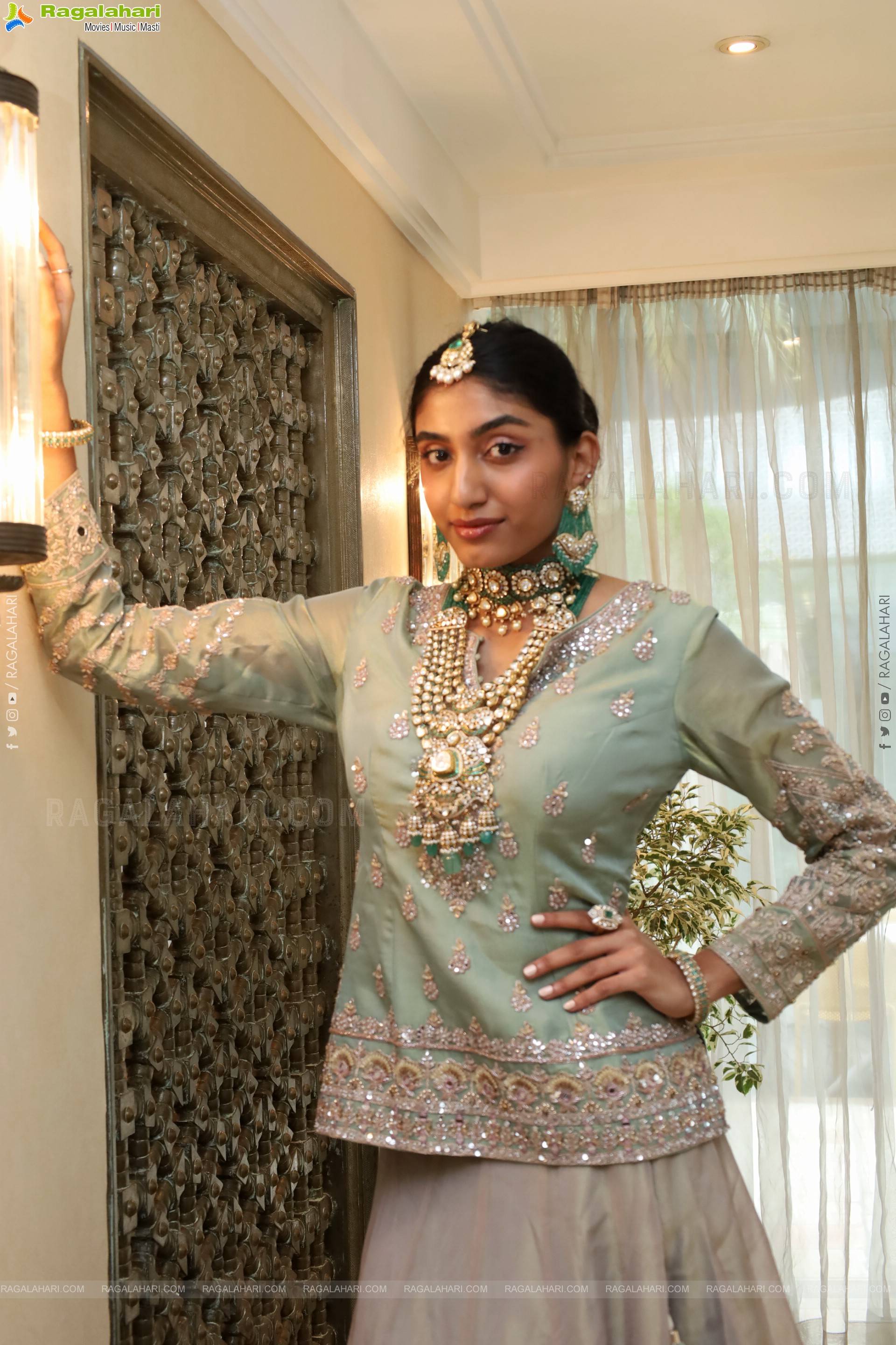 Aashrita Hotri Poses with Designer Jewellery, HD Gallery
