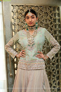 Aashrita Hotri Poses with Designer Jewellery, HD Gallery
